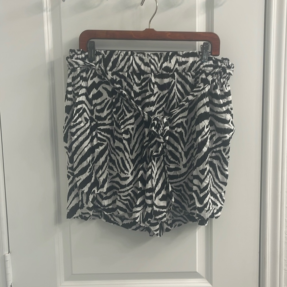 Jessica Simpson Zebra Shorts with belt